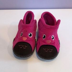 Cute toddler house slippers with great traction.